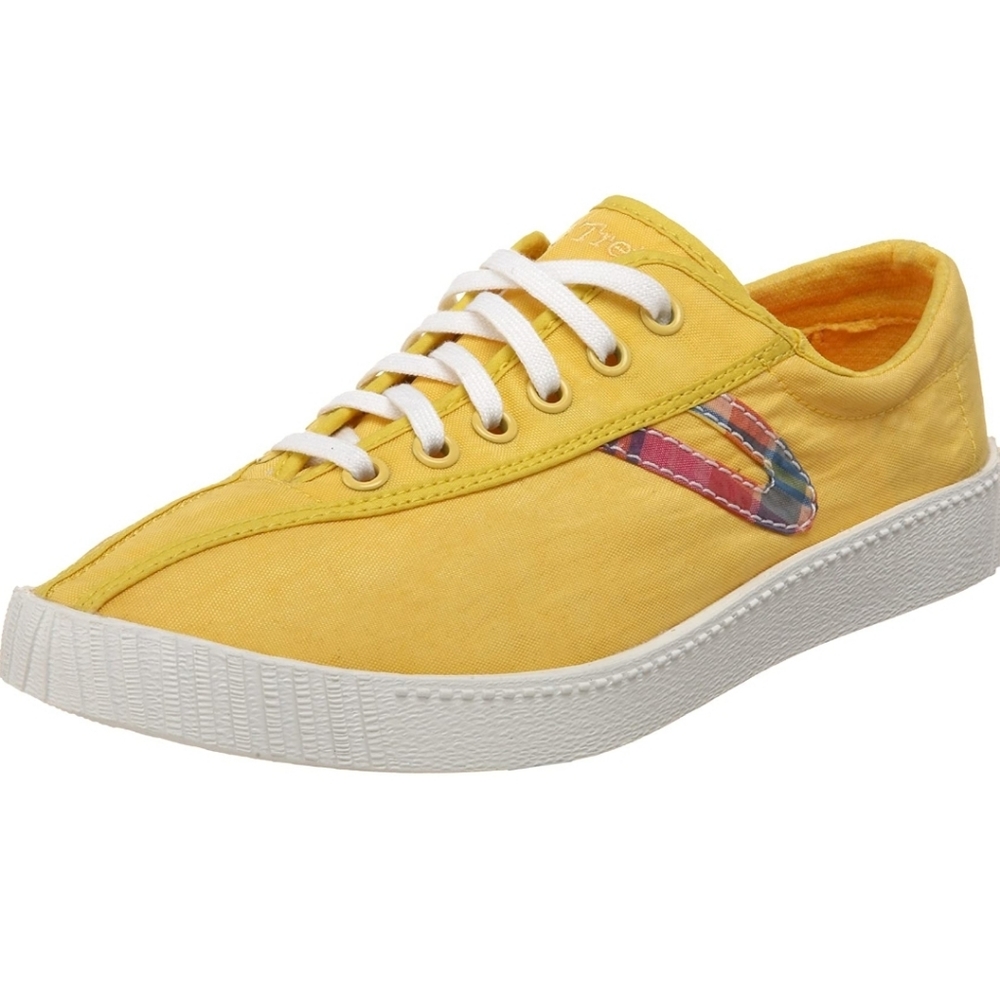 Tretorn sneaker size 2
